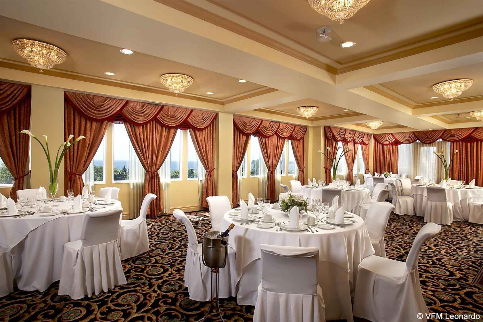 Four Points By Sheraton Toronto Lakeshore Ngoại thất bức ảnh