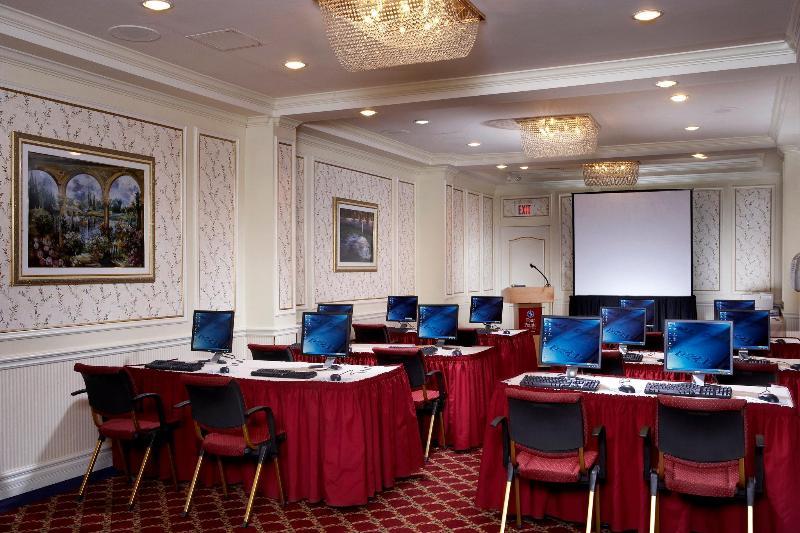 Four Points By Sheraton Toronto Lakeshore Tiện nghi bức ảnh